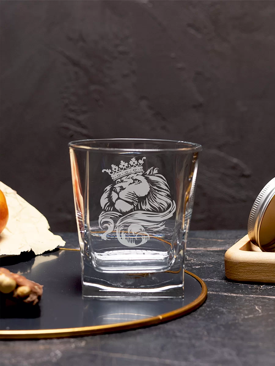 Бокал под виски с гравировкой "Лев" — изображение 2