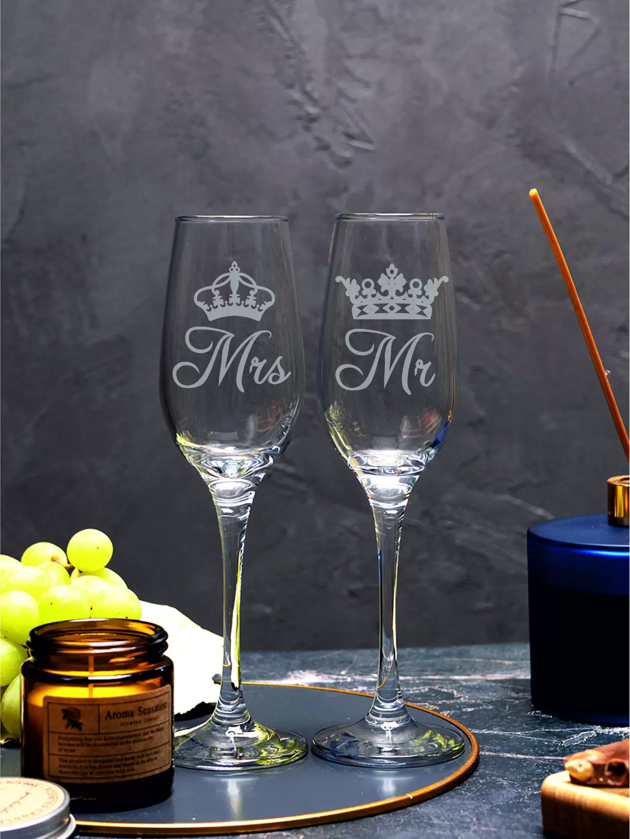 Свадебные бокалы под шампанское "Mr Mrs с коронами" — изображение 2