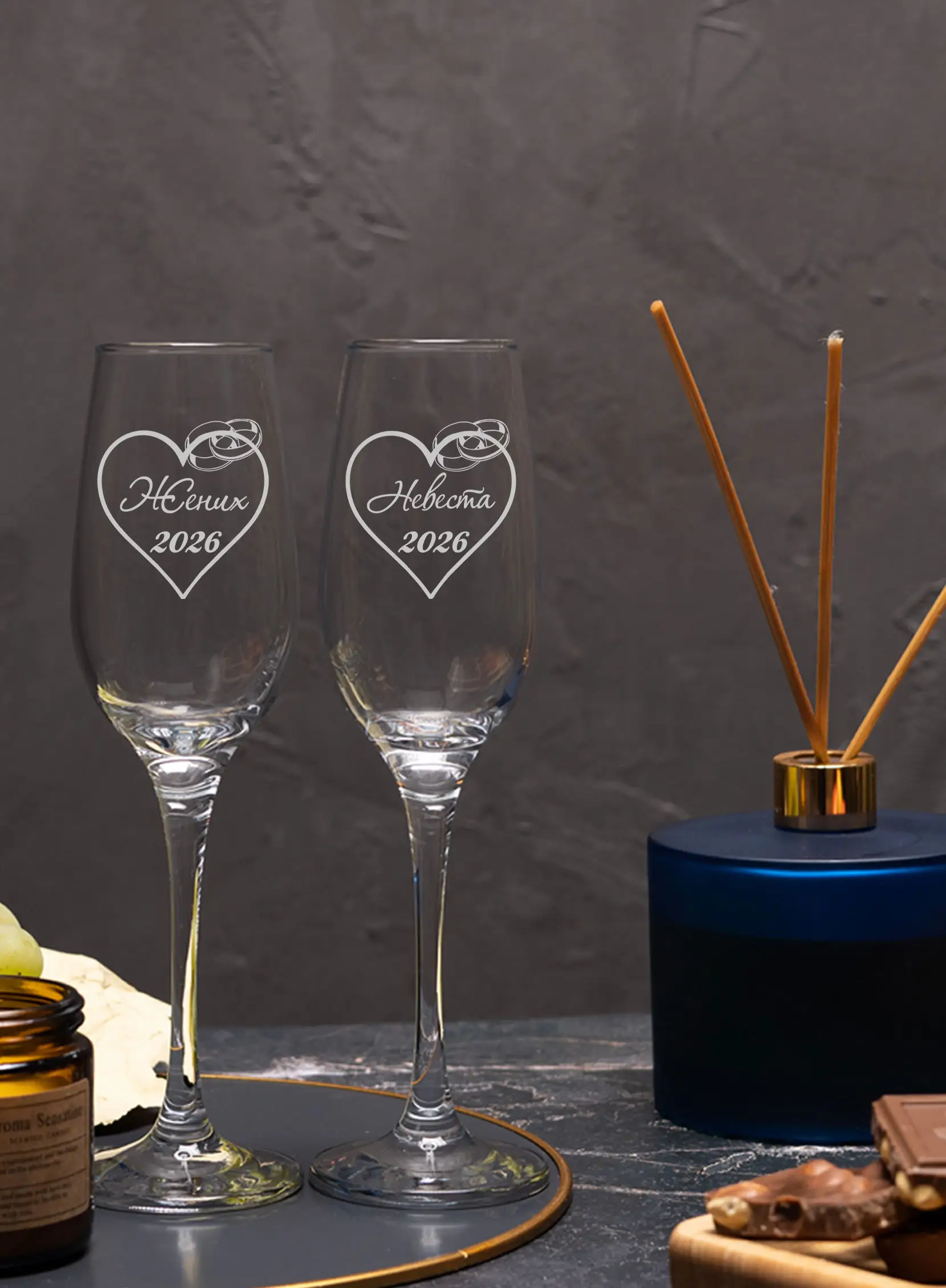 Свадебные бокалы под шампанское жених и невеста — изображение 3