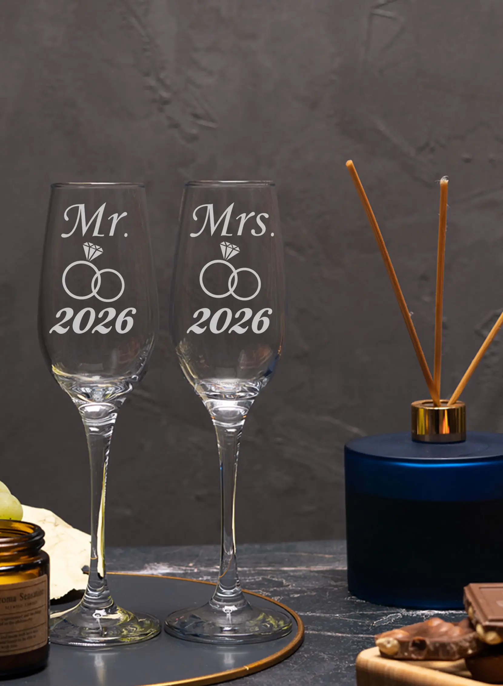 Свадебные бокалы под шампанское с гравировкой Mr Mrs 2026 3 Свадебные бокалы под шампанское с гравировкой Mr Mrs 2026 — изображение 3